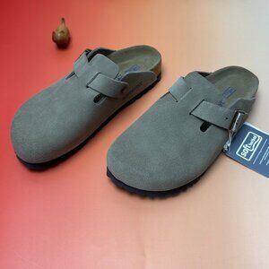 NWT Fresh Women's White Suede Birkenstock Boston Shoes - Narrow Fit